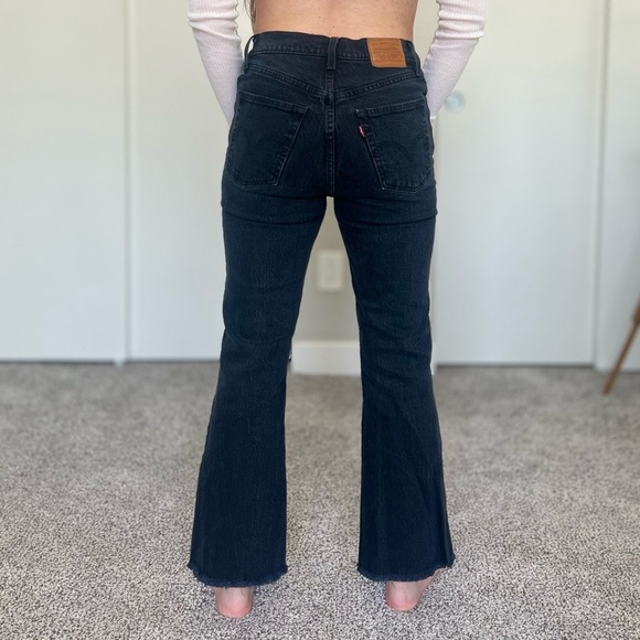 Levi’s Big E Premium Ribcage Crop Flare – High Waisted – Black – Size 25 - Picture 3 of 14